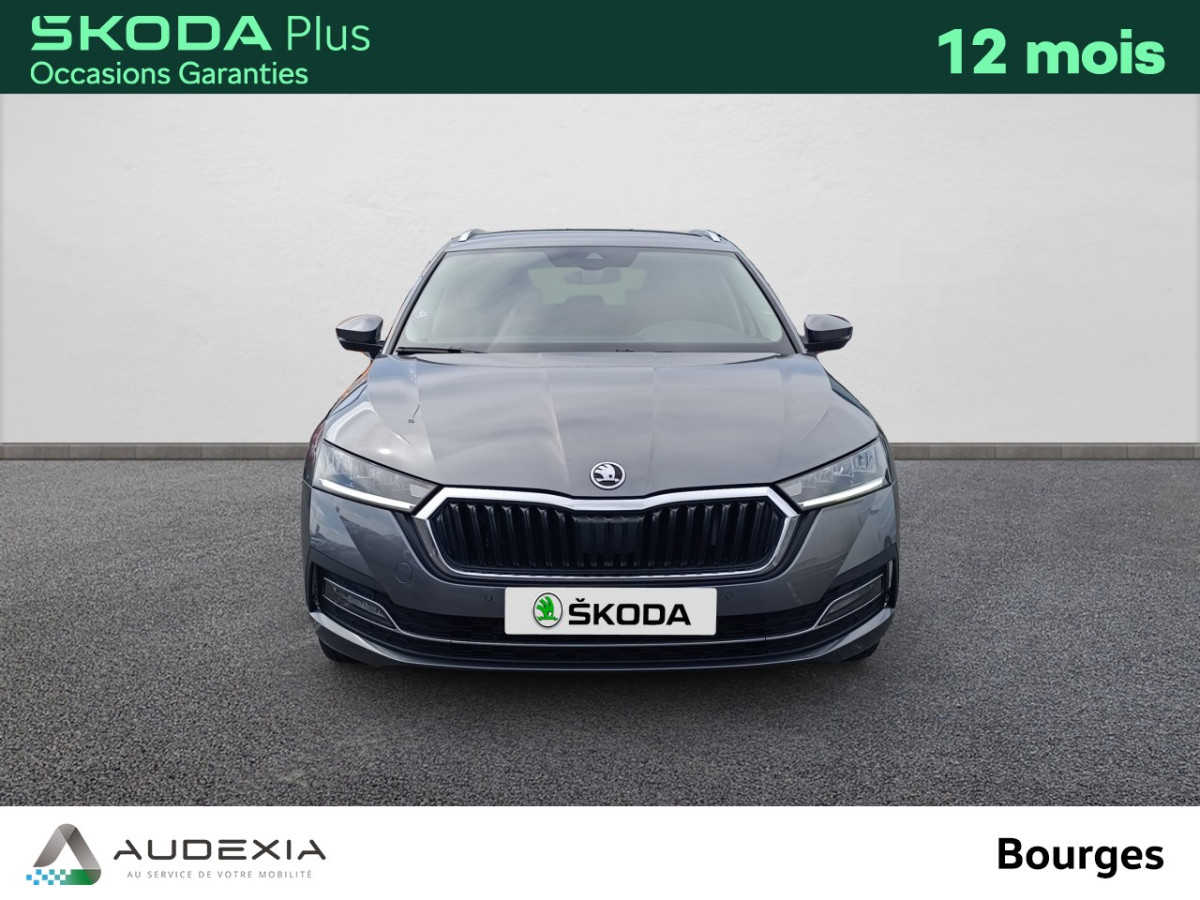 SKODA OCTAVIA COMBI à Bourges