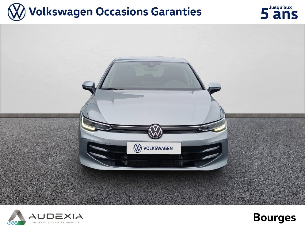 VOLKSWAGEN GOLF à Bourges